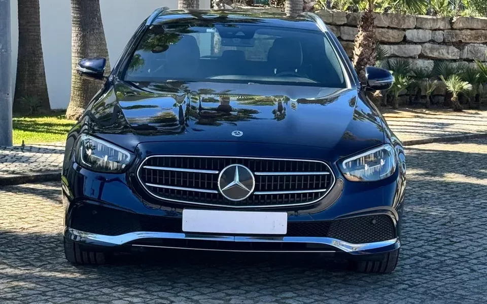 Mercedes-Benz E 300 de Avantgarde 4Matic