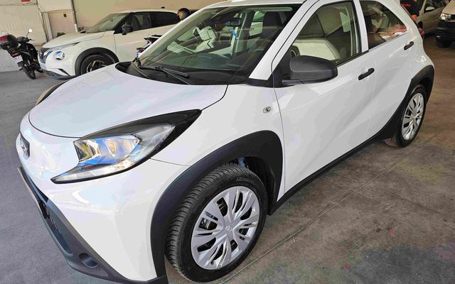 Toyota Aygo X '23 - 1.0 Βενζίνη 72hp - Μηδενικά τέλη