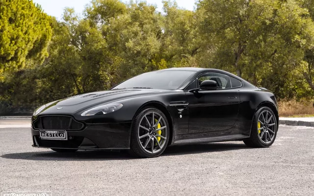 Aston Martin Vantage Coupe V12 S Sportshift 3