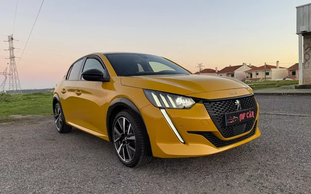 Peugeot 208 1.2 PureTech GT Line EAT8
