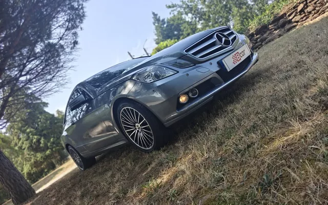 Mercedes-Benz E 220 CDi Avantgarde BlueEfficiency