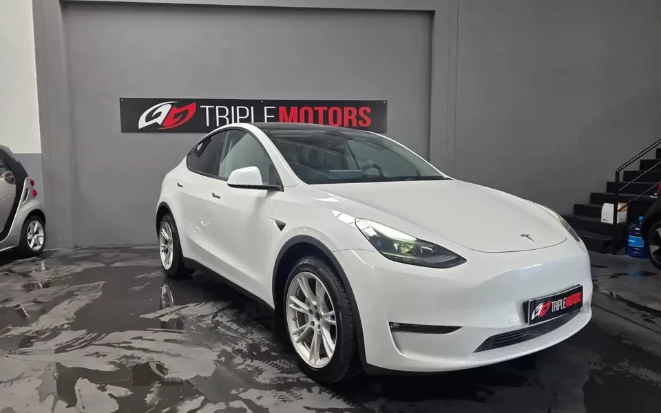Tesla Model Y Long Range Dual Motor AWD