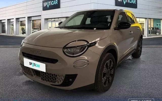 FIAT 600 MHEV 1.2 74kW (100CV) DDCT -