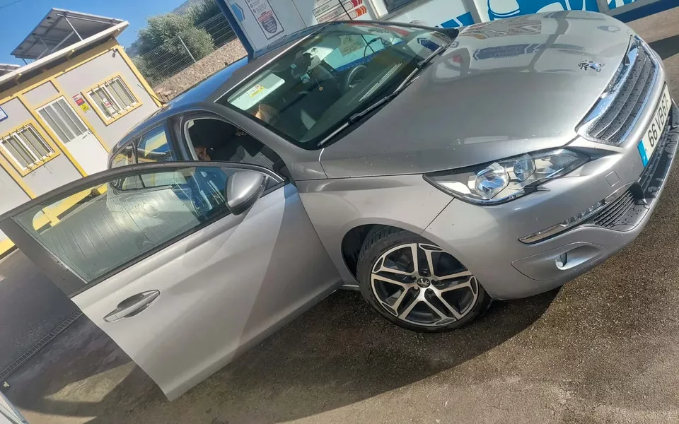 Peugeot 308 SW BlueHDi 120 Stop & Start Nível 2 Business-Line