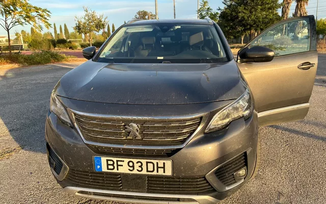 Peugeot 5008