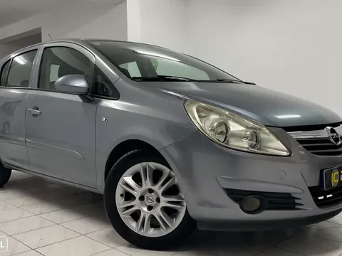 Opel Corsa 1.2 Enjoy