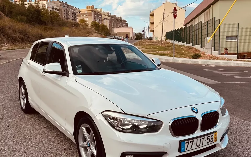 BMW 116 d Pack Desportivo M