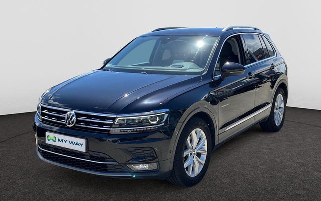 VOLKSWAGEN Tiguan AUTOMAAT 150PK HEAD-UP CARPLAY GPS TREKHAAK CAMERA SENSOREN