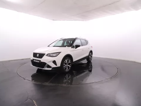 Seat Arona 1.0 TSI Xcellence Cx. Aut. DSG 7Vel. 110cv Full Link / Vidros Escurecidos / Cam. Traseira