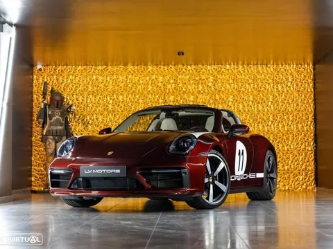 Porsche 911 (992) Targa 4S Heritage Design