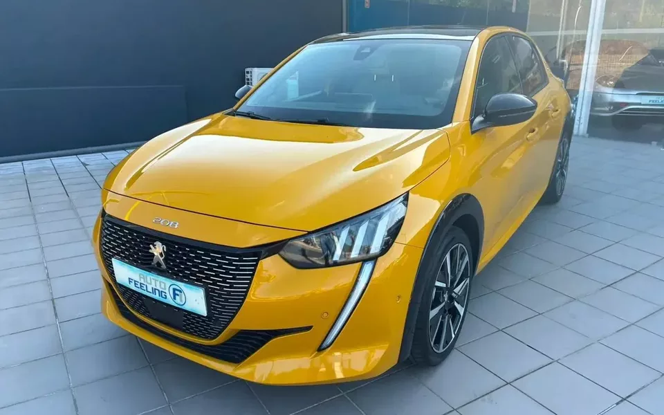 Peugeot 208