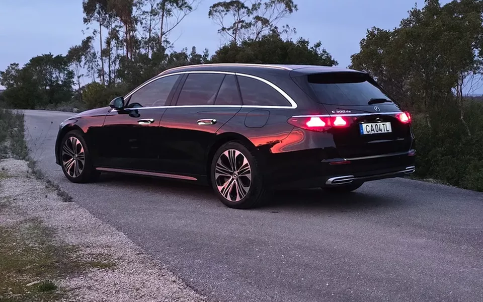 Mercedes-Benz E 300
