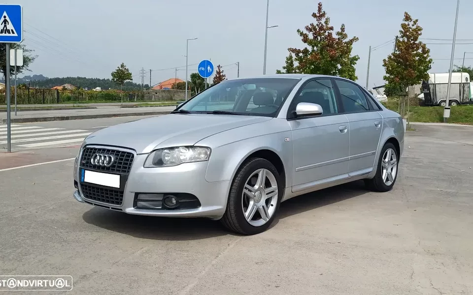 Audi A4 2.0 TDI S-line