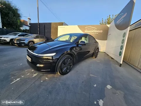 Tesla Model Y Long Range Dual Motor AWD