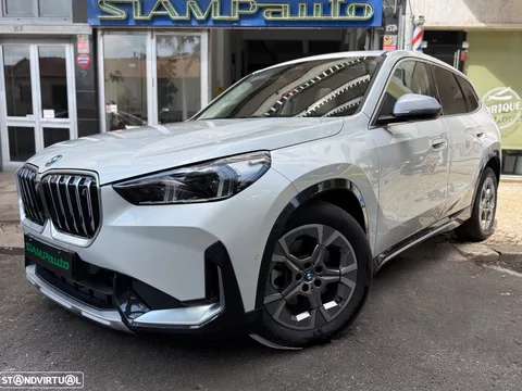 BMW iX1 xDrive30 xLine