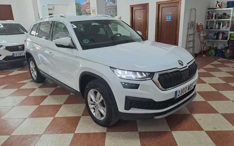 SKODA Kodiaq Kodiaq 2.0TDI AB tech Ambition 4x4 DSG 110kW - 23500€ en El cuervo