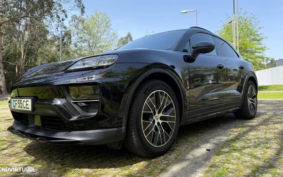 Porsche Macan Electric