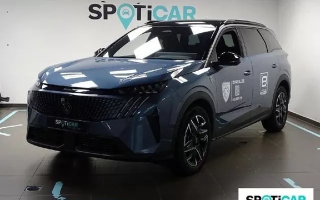 PEUGEOT 5008 1.2 100KW eDCS6 GT