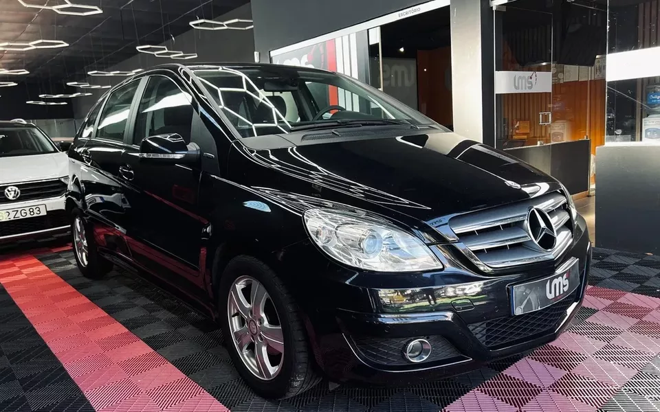 Mercedes-Benz B 150 Standard