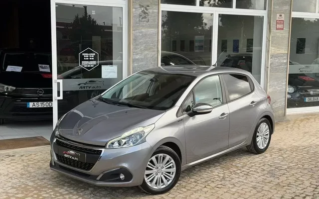 Peugeot 208 1.2 PureTech Signature