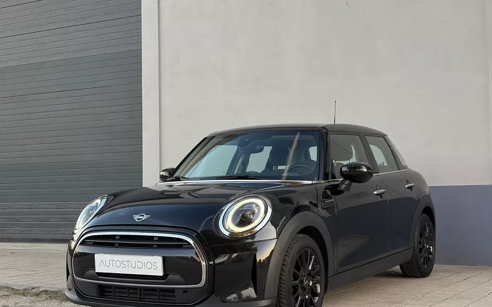 MINI 5 Portas Cooper Aut. Essential