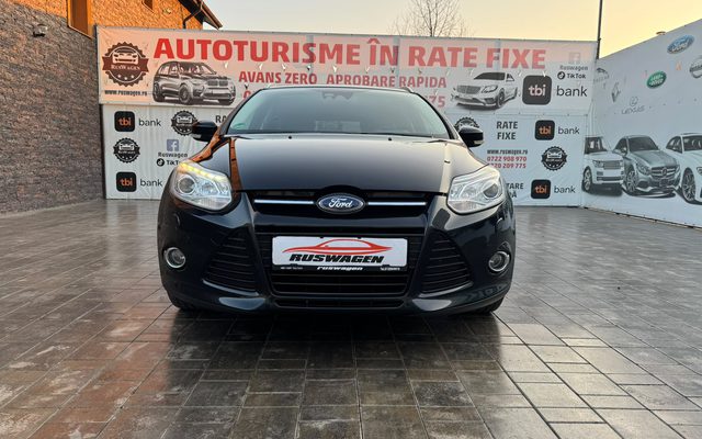 Ford Focus TITANIUM 1.6Benzina 2012Euro5