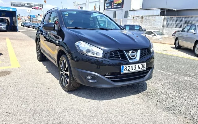 NISSAN Qashqai Qashqai 2.0dCi Tekna Premium 4x4 A/T 17´´
