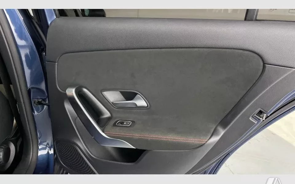 MERCEDES-BENZ Clase A 180 d