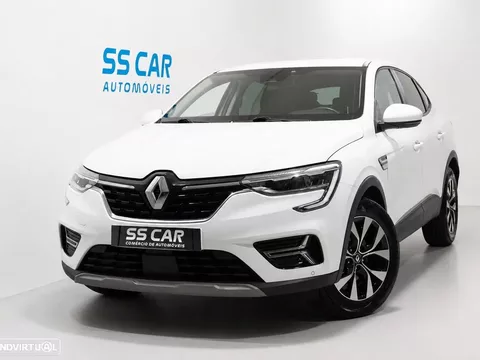 Renault Arkana 1.6 E-Tech Business