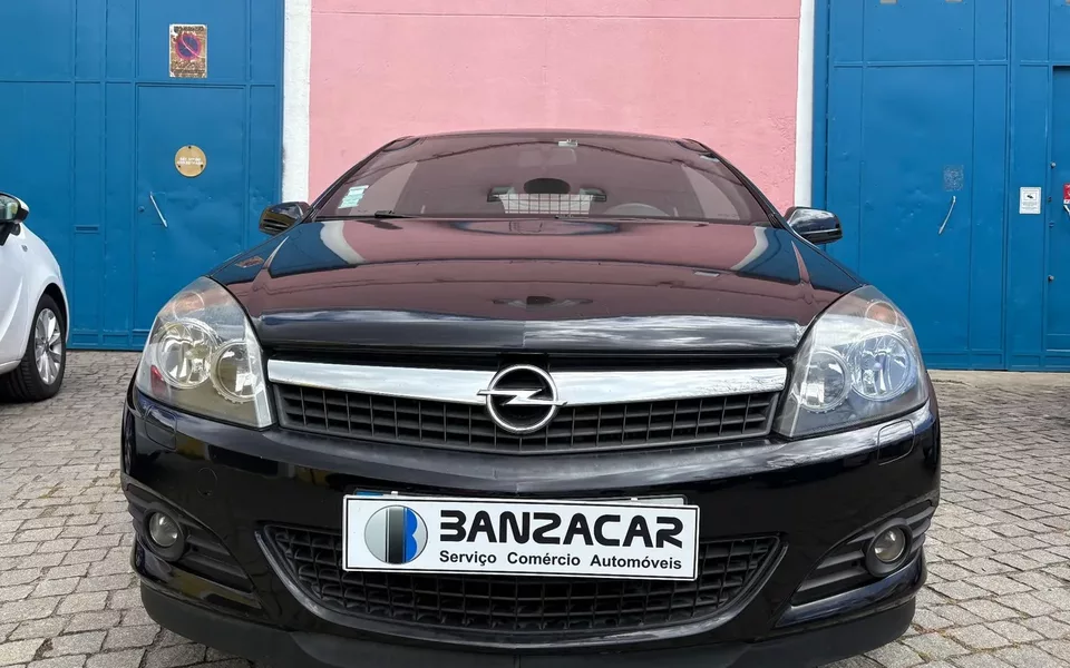 Opel Astra GTC 1.3 CDTI