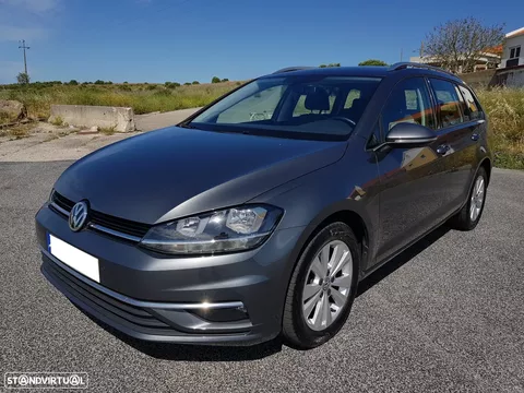 VW Golf Variant 1.6 TDi Confortline DSG