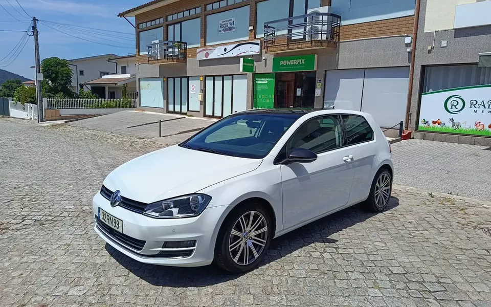 VW Golf 1.6 TDi DPF DSG Highline