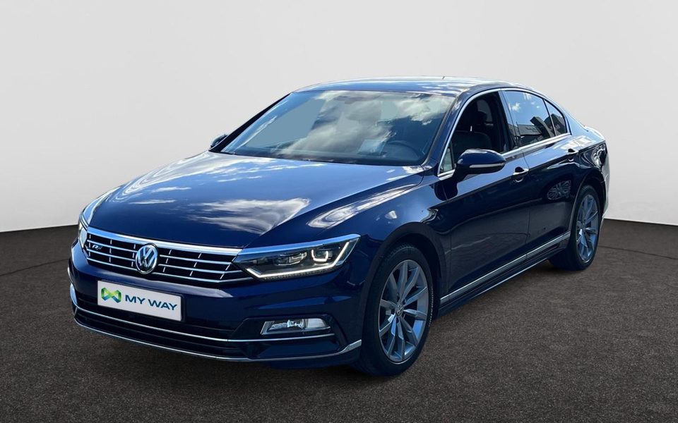 VOLKSWAGEN Passat R-LINE MASSAGE ZETEL GPS HEAD-UP FULL LED CAMERA