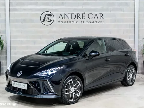 MG MG4 77 kWh Extended Range Luxury