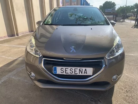 PEUGEOT 208 208 1.2 VTi Style
