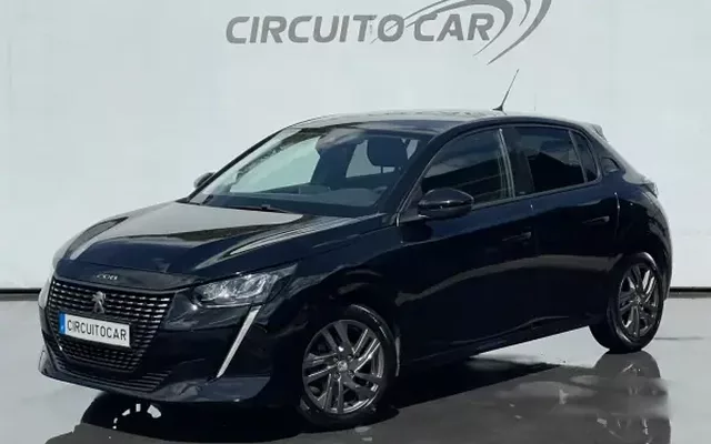 Peugeot 208 2022 PureTech 100 Style