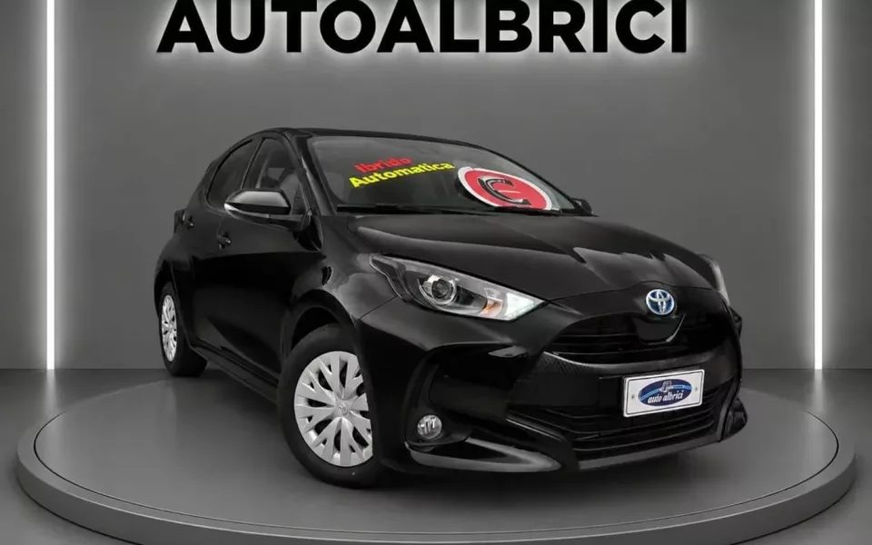TOYOTA Yaris 1.5 HEV ACTIVE usato Elettrica/Benzina Nero metallizzato