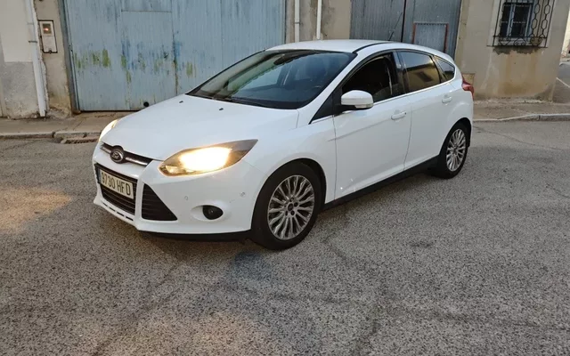 FORD Focus Focus 1.6TDCi Edition 115 - 5900€ en Arauzo de miel burgos