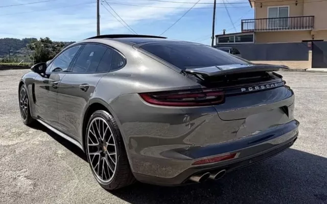 Porsche Panamera 4 S