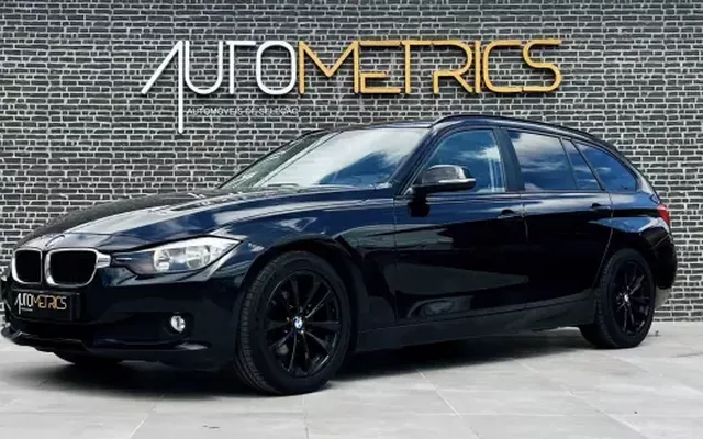 BMW 318 2013 d Line Sport