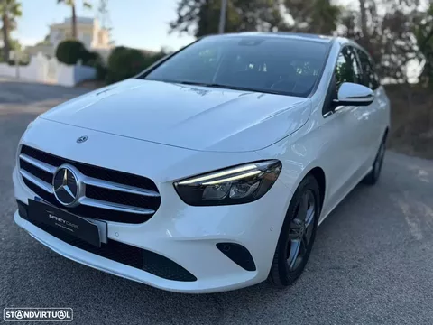 Mercedes-Benz B 180
