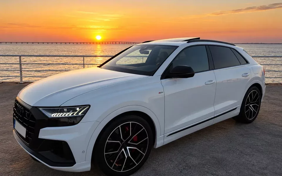 Audi Q8 60 TFSIe quattro tiptronic