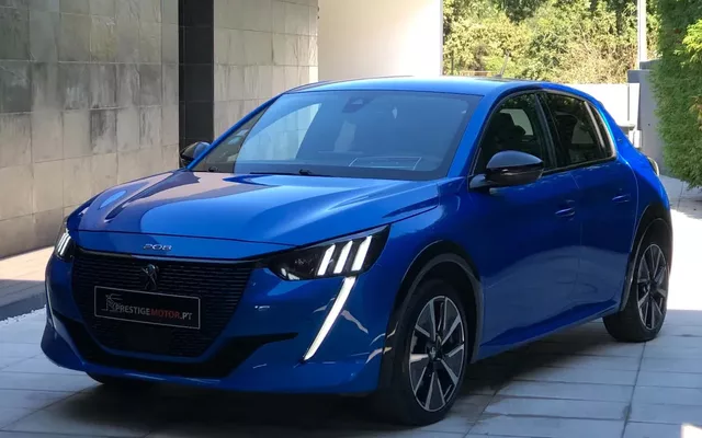Peugeot e-208 GT Pack