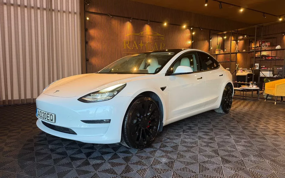 Tesla Model 3 Performance Dual Motor AWD
