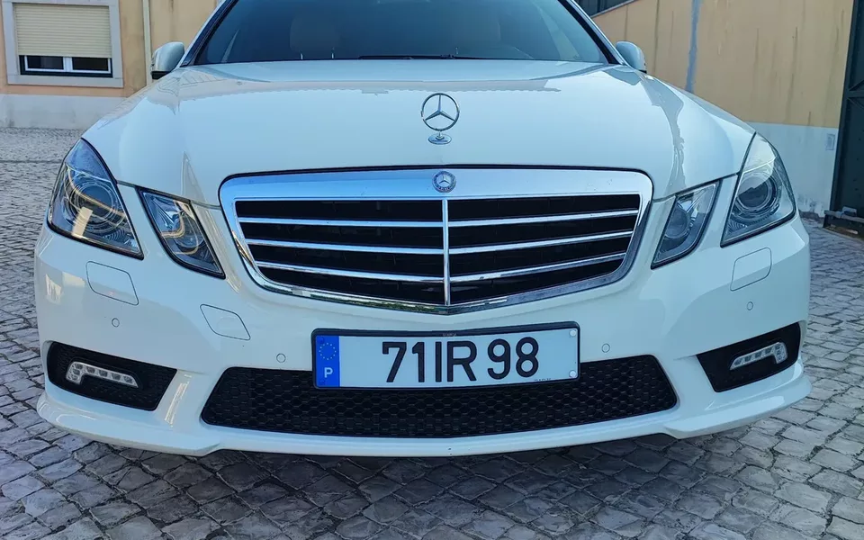 Mercedes-Benz E 350 CDi Avantgarde BlueEfficiency