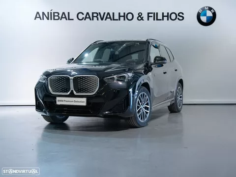 BMW iX1 eDrive20 Pack Desportivo M