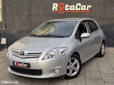 Toyota Auris 1.4 D-4D Comfort MM+Navi