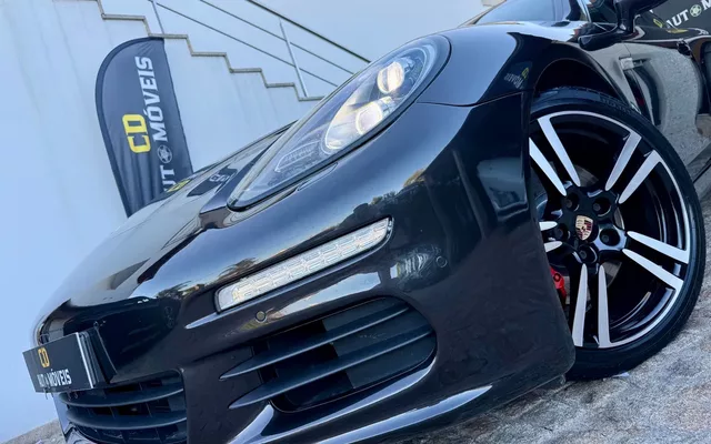Porsche Panamera Platinum Edition
