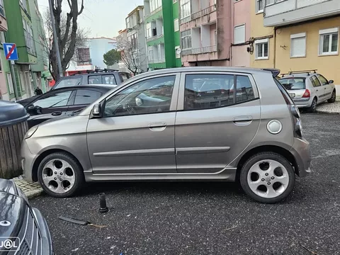 Kia Picanto 1.1L EX Sport