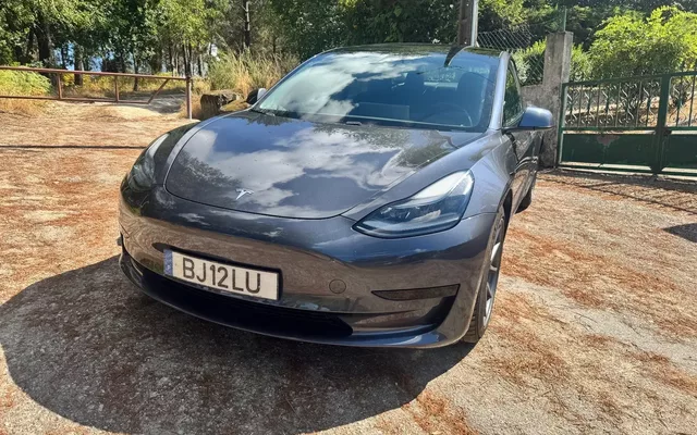 Tesla Model 3 Standard Range Plus RWD